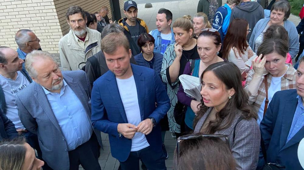 Народная приемная КПРФ в ВАО подводит итоги совместного обхода района Измайлово кандидатом в мэры Москвы Леонидом Зюгановым, депутатом Госдумы Сергеем Обуховым и депутатом Мосгордумы Еленой Янчук