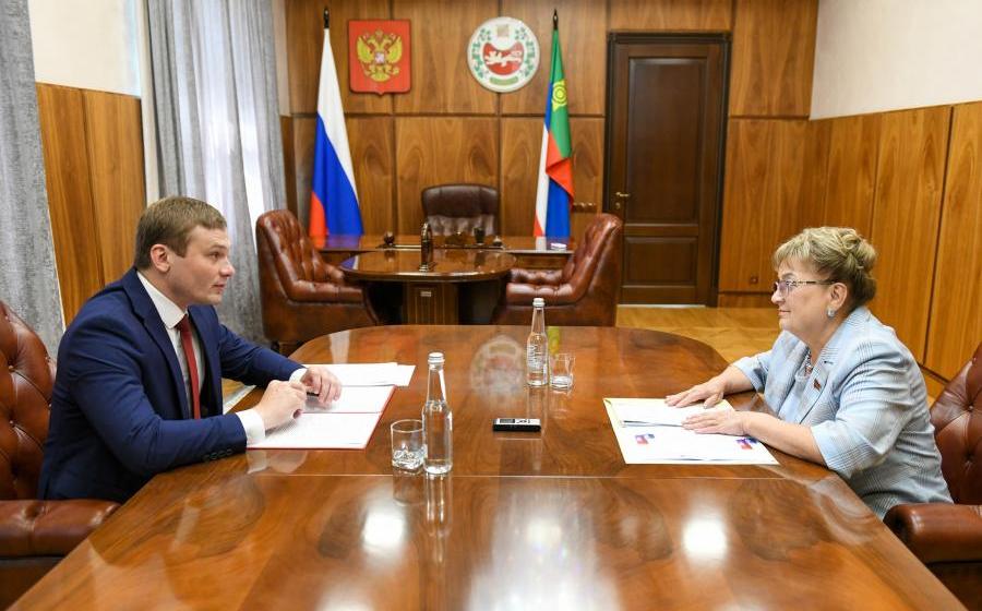 Ольга Алимова с рабочим визитом прибыла в Республику Хакасия