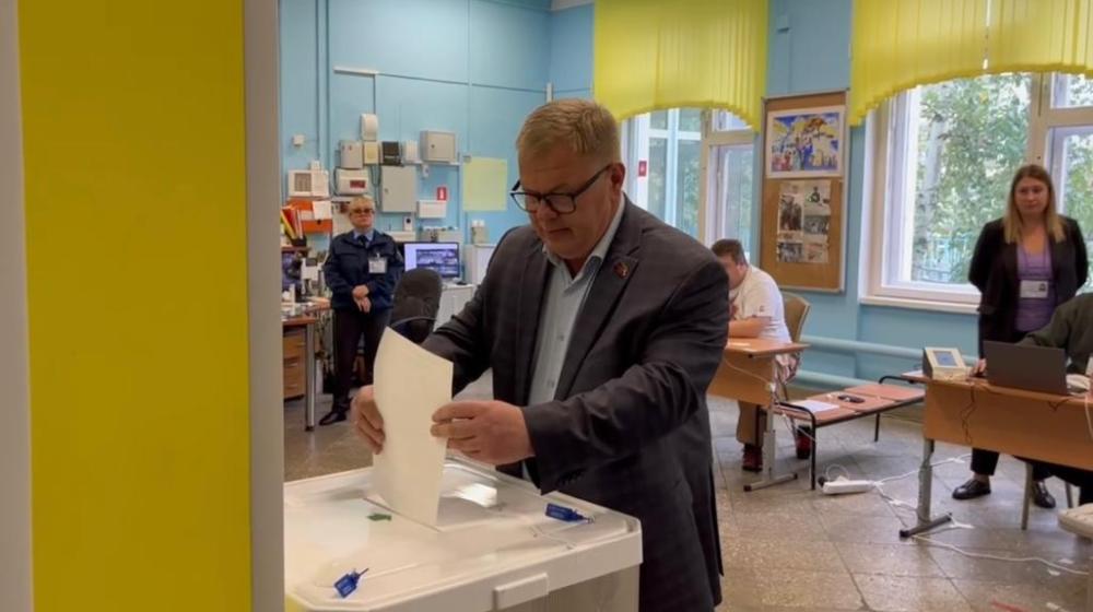 Кандидат в Губернаторы Подмосковья от КПРФ Александр Наумов проголосовал на выборах 10 сентября