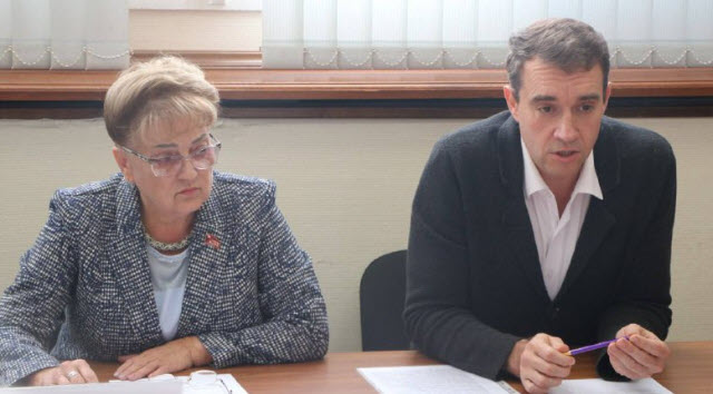 По инициативе депутатов-коммунистов состоялось совещание, посвященное проблемам саратовского завода «Автономных источников тока»