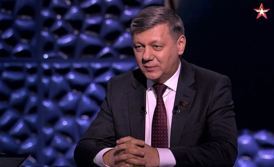 Д.Г. Новиков выступит в эфире программы «Между тем» на телеканале «Звезда»