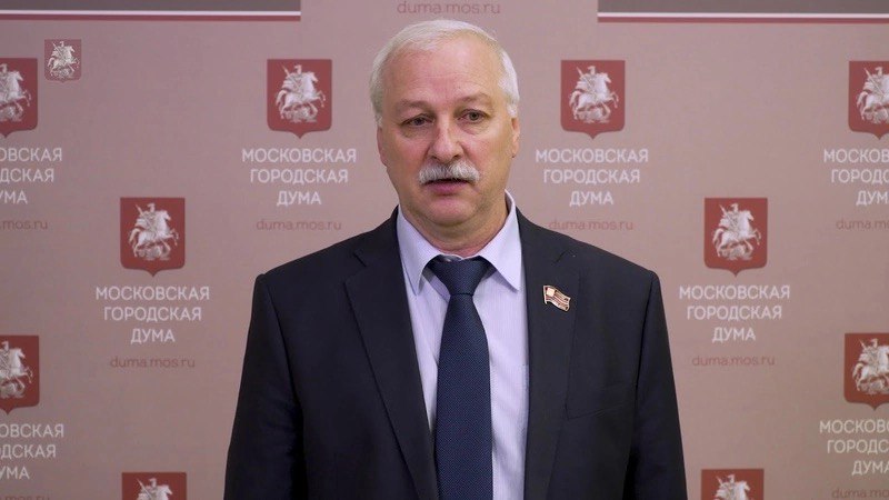Лидер московских коммунистов Николай Зубрилин: «Основная форма голосования - на участке бумажным бюллетенем!»