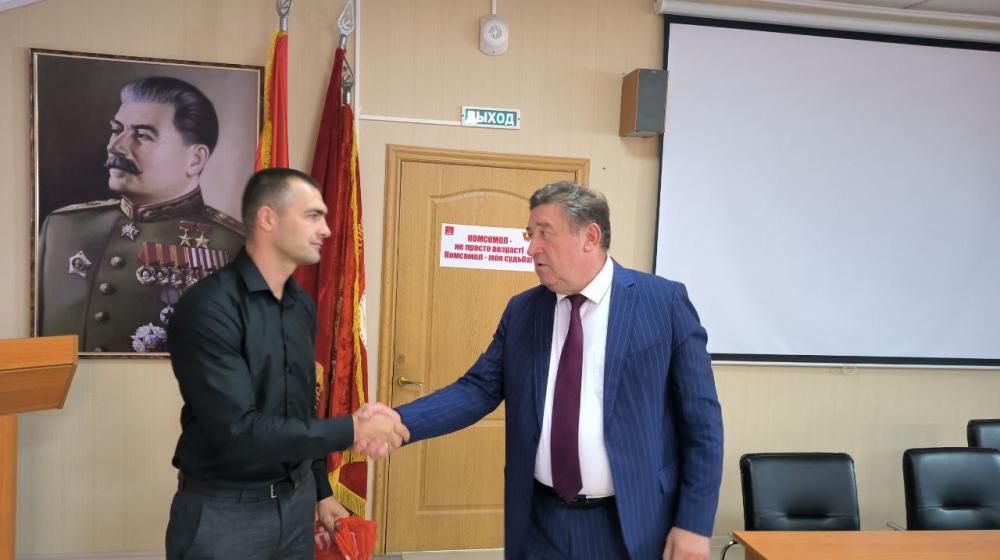Лидер ставропольских коммунистов Виктор Гончаров: Члены КПРФ – на острие переднего края борьбы за Русский мир!