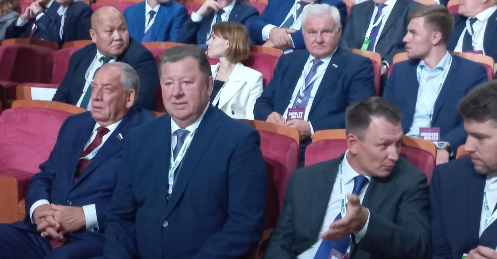 В.И. Кашин принял участие в пленарном заседании XXV Российской агропромышленной выставки «Золотая осень – 2023»