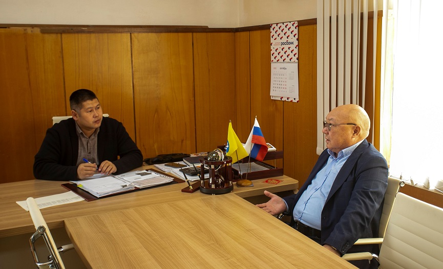 Вице-спикер парламента Калмыкии Николай Нуров проинспектировал ход реализации нацпроектов