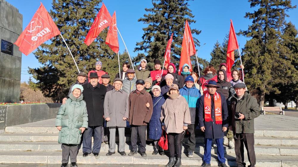 Тыва. Слава тебе, Ленинский Комсомол!