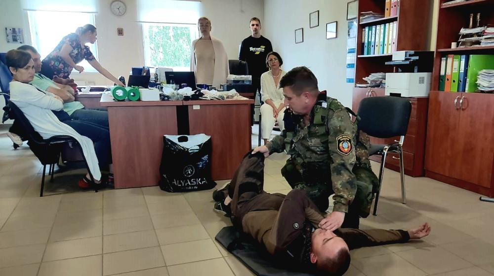 Калининградские коммунисты проводят занятия по тактической медицине