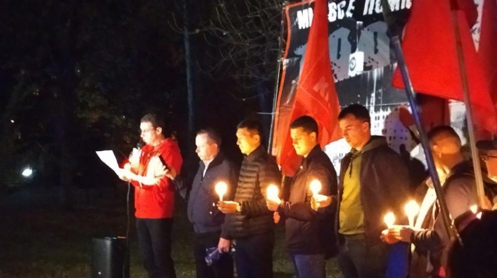 Саратов. Акция памяти «Не забудем, не простим!»
