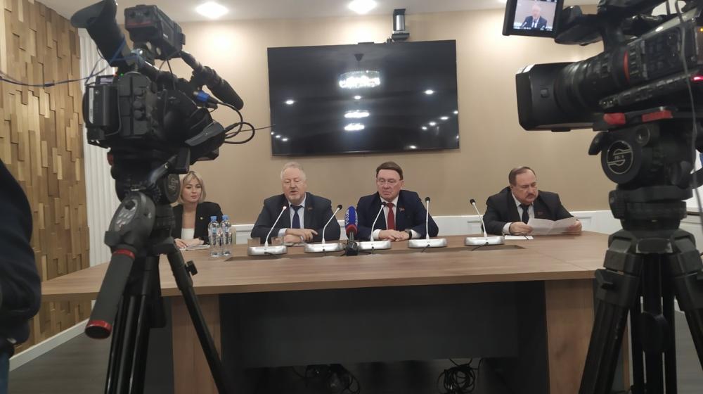 «Курская правда»: Секретарь ЦК КПРФ Сергей Обухов с рабочим визитом посетил Курск