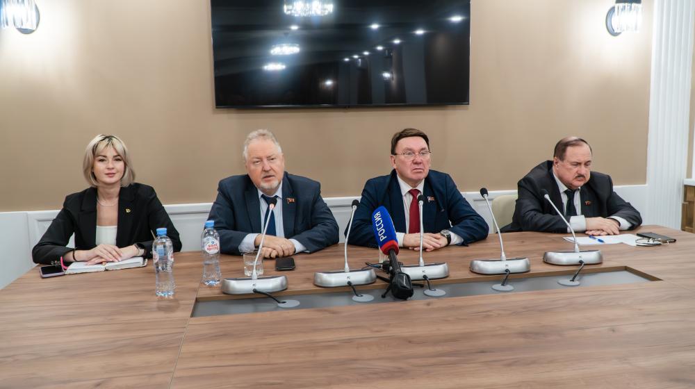Курская область. В Доме журналистов состоялась пресс-конференция КПРФ