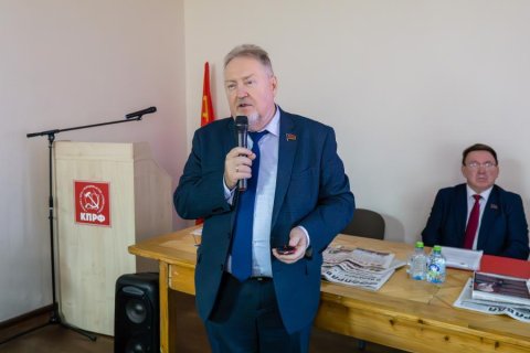 «Красная линия»: С.П. Обухов и Н.Н. Иванов приняли участие в семинаре партийного актива КПРФ в Курске