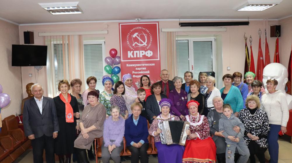 Забайкальский край. Активисты КПРФ и женского движения «Надежда России» провели праздничное мероприятие, посвященное Дню матери