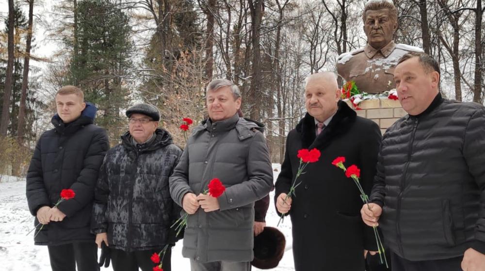 Дмитрий Новиков в Кировской области: Попытки “отменить” гражданскую инициативу по установке памятника Сталину мы рассматриваем как посягательство на национальную память