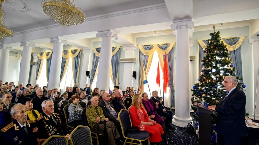 В Севастополе состоялось праздничное мероприятие, посвященное 144-й годовщине со Дня рождения И. В. Сталина