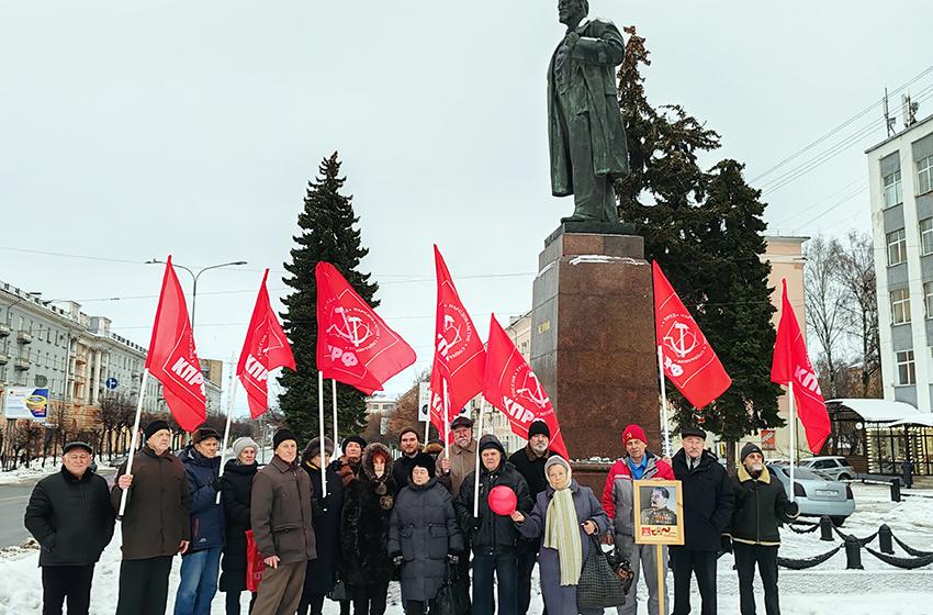 Иваново в День рождения Сталина