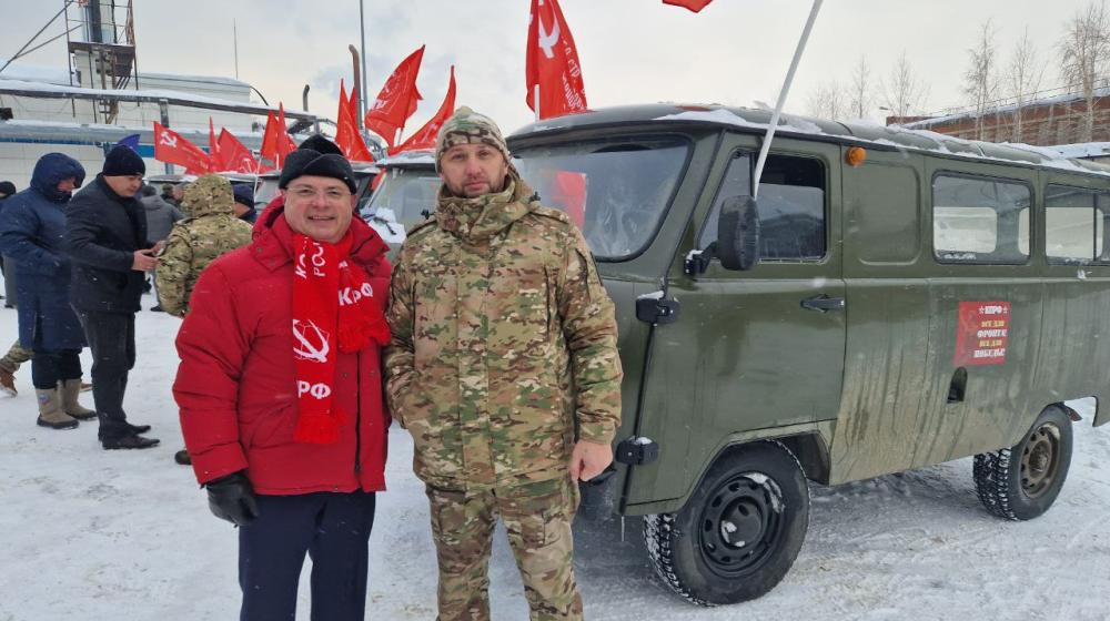 Депутат Госдумы Сергей Гаврилов поздравил жителей Воронежской и Белгородской областей с наступающим Новым годом