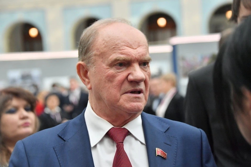 Г.А. Зюганов: Надеюсь, после моего замечания Путин будет носить шапку в сильные морозы