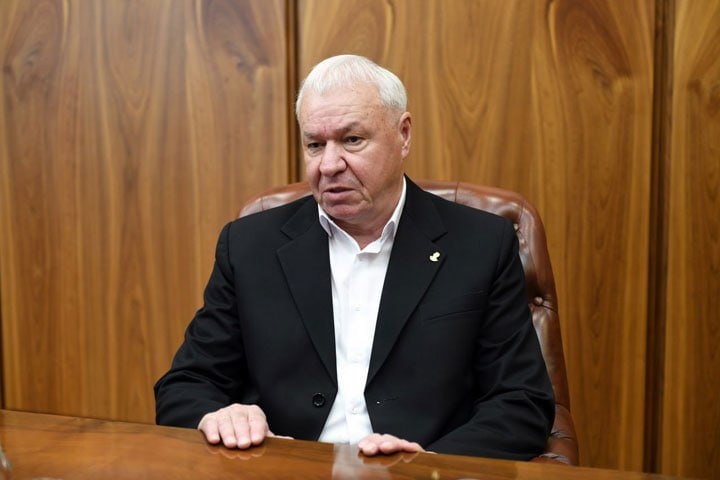Депутат В.И. Соболев занимается проблемой с перебоями электросетей в тюменских селах