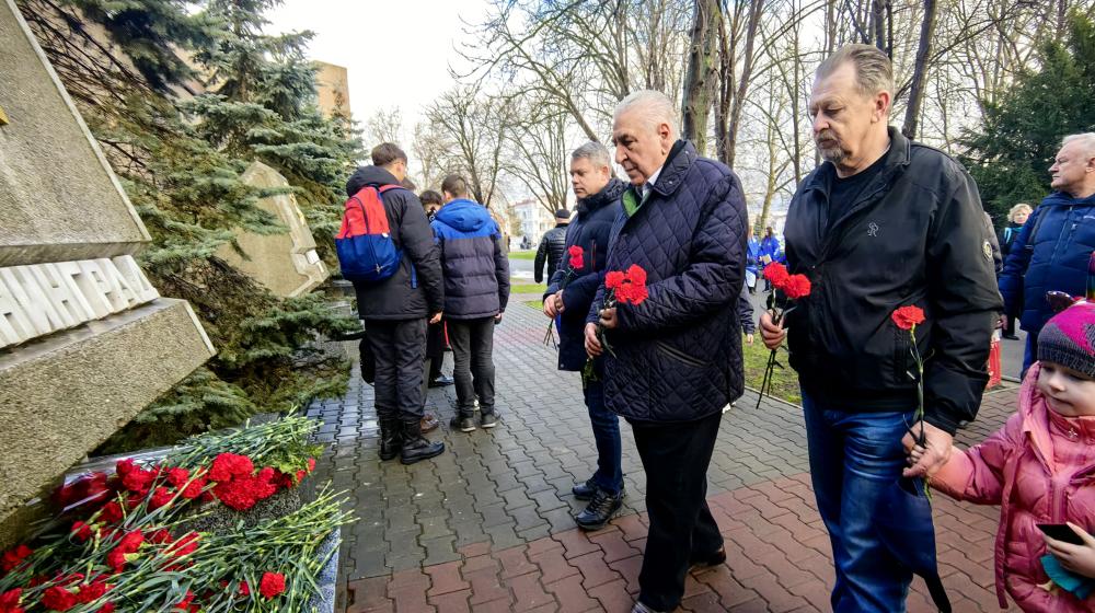 В Севастополе отметили 80-летие полного освобождения Ленинграда