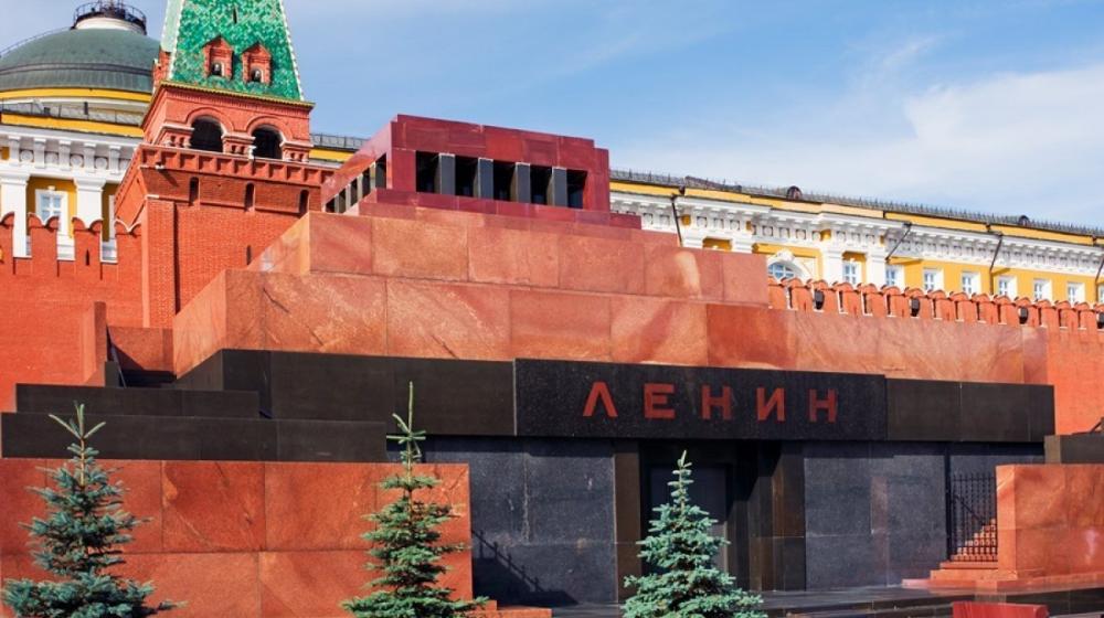 «Свободная пресса»: Депутаты Госдумы от КПРФ Сергей Обухов и Михаил Матвеев призвали оставить Владимира Ленина в покое