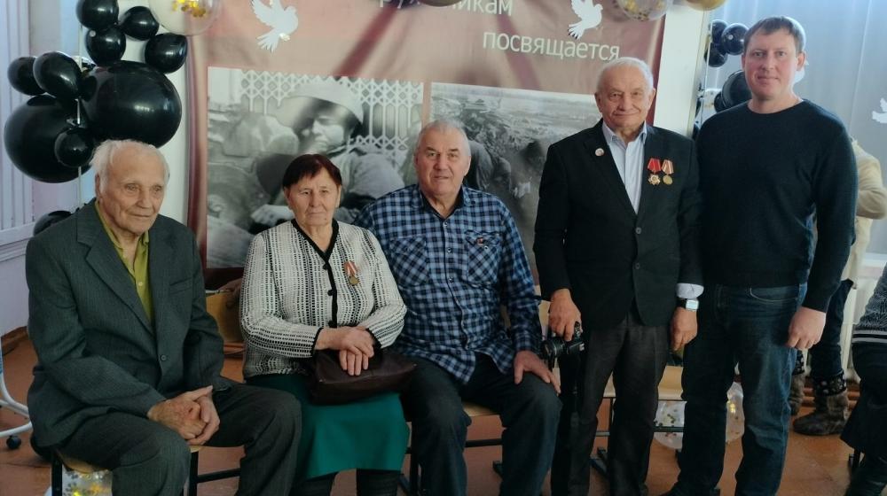 Читинским «детям войны» торжественно вручили удостоверения