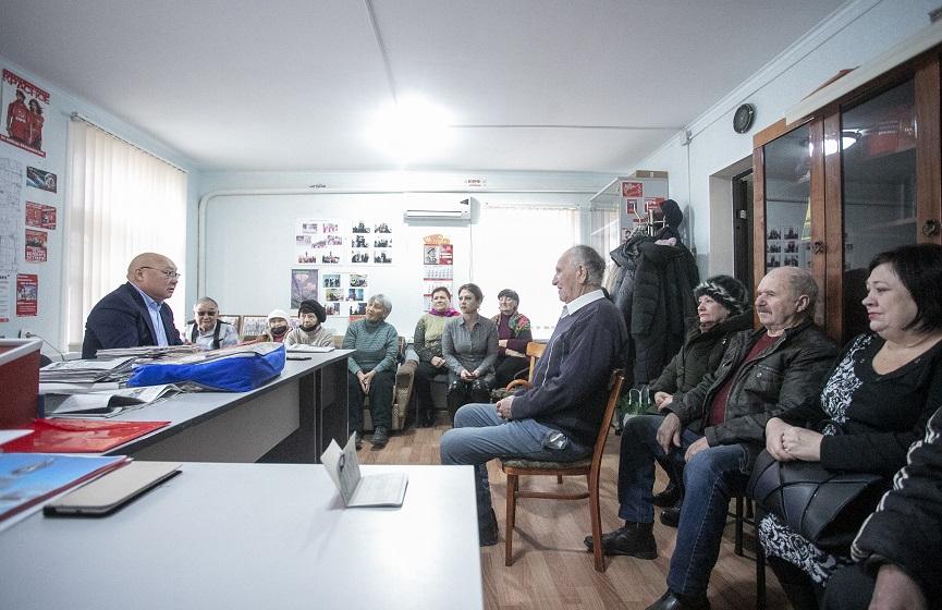 Республика Калмыкия. Лидер местных коммунистов Николай Нуров провел встречи с избирателями в Городовиковском районе