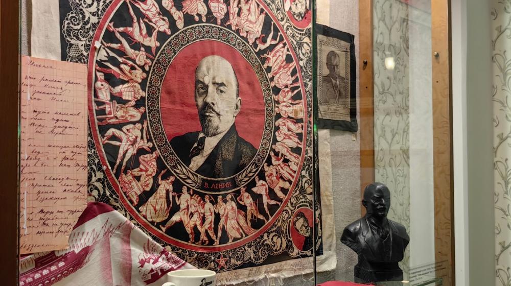 Самарский ОК КПРФ и комсомольцы приняли участие в открытии выставки ко дню памяти В.И. Ленина