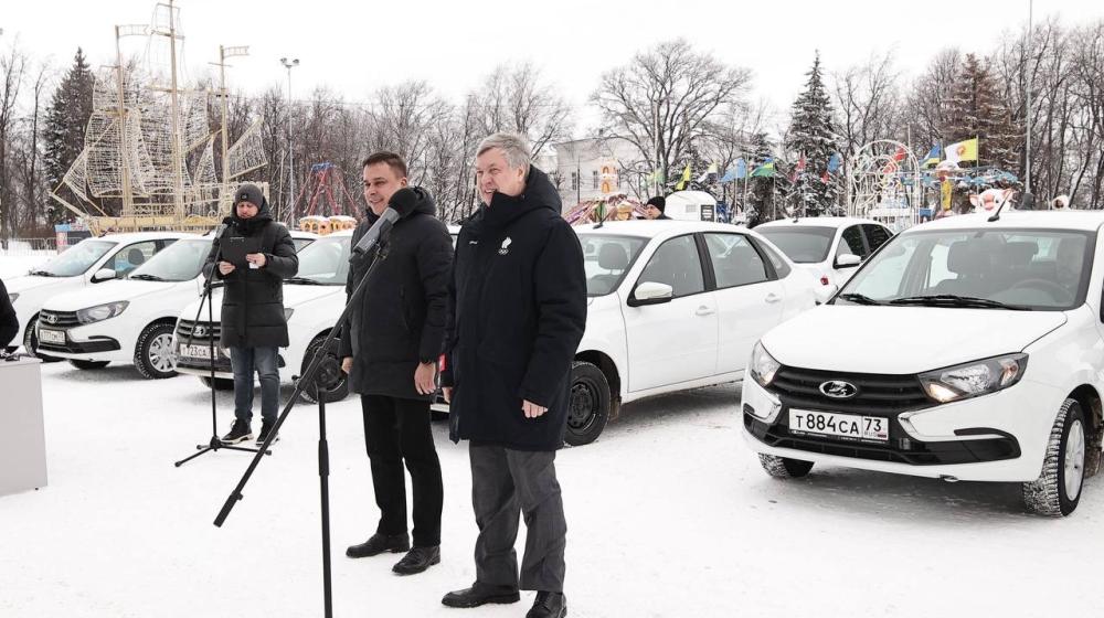 Автопарки ульяновских больниц пополнились новыми автомобилями