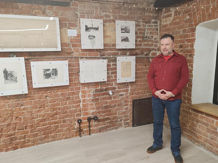 Коммунисты и комсомольцы города Иваново ознакомились с выставкой «История мемориала Красная Талка»