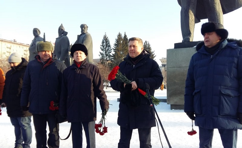 В Новосибирске почтили память Владимира Ильича Ленина