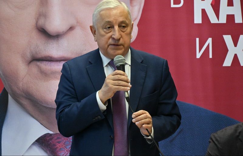 ТАСС: Кандидат в президенты Харитонов намерен участвовать в дебатах на федеральных телеканалах