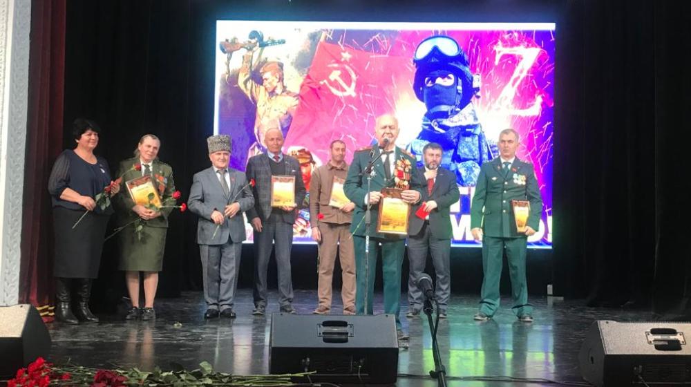 В Карачаево-Черкесии прошел форум лево-патриотических инициативных групп по оказанию помощи бойцам СВО