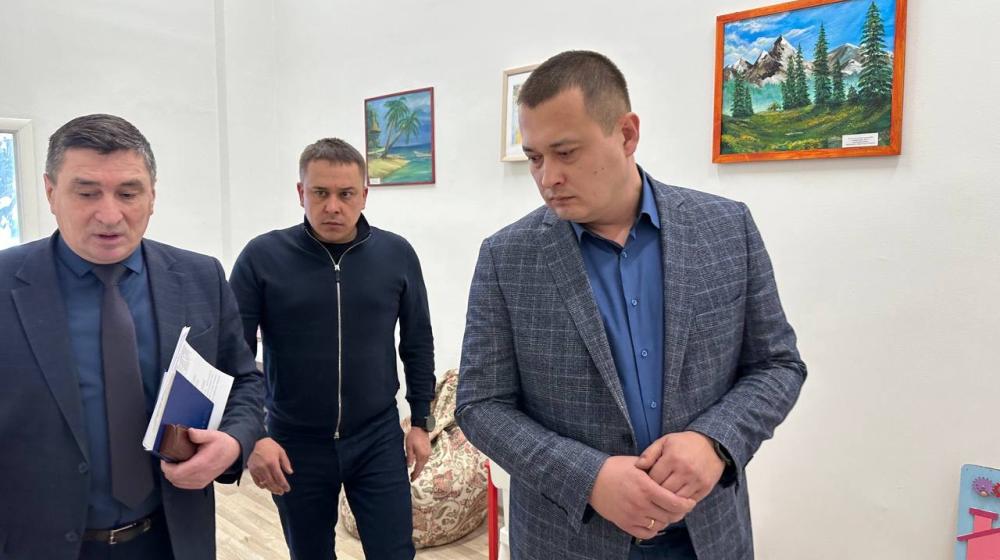 Сенатор Айрат Гибатдинов ознакомился с работой Ульяновского филиала фонда «Защитники Отечества»