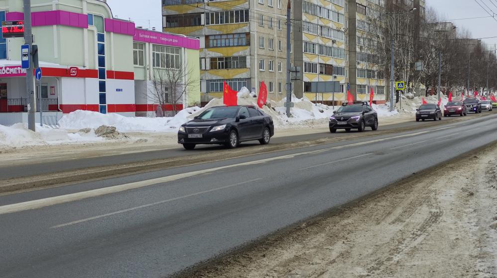 Марий Эл. Праздничный автопробег в городе Йошкар-Оле