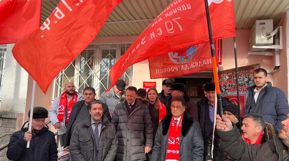 В Уфе состоялся семинар-совещание партактива. Александр Ющенко выступил с полезной информацией в контексте президентской выборной кампании