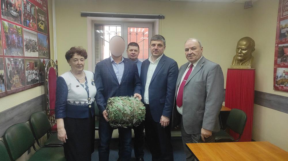 Активисты Тюменского обкома КПРФ встретились с участником СВО