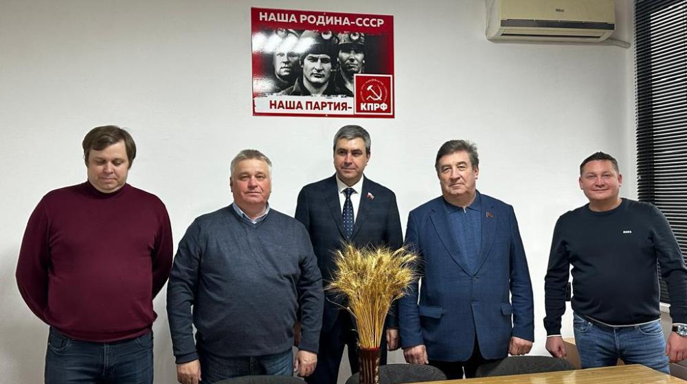 Ставрополь. Очередной гумконвой КПРФ доставлен в ЛНР