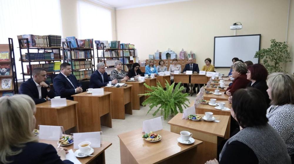 Состоялся совместный выезд губернатора Алексея Русских и сенатора РФ Айрата Гибатдинова в Кузоватовский район Ульяновской области