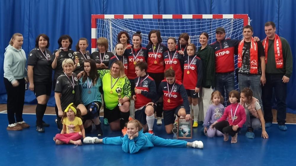 На чемпионате Великого Новгорода по мини-футболу победила “Энергия КПРФ"