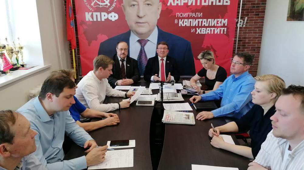 Курская область. Н.Н. Иванов провел 7-е занятие в школе партийно-политической учёбы для работников аппарата