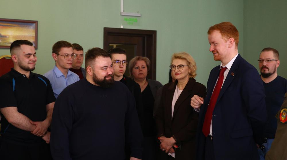 Денис Парфенов: ЦПУ продолжает готовить коммунистов к новым политическим схваткам
