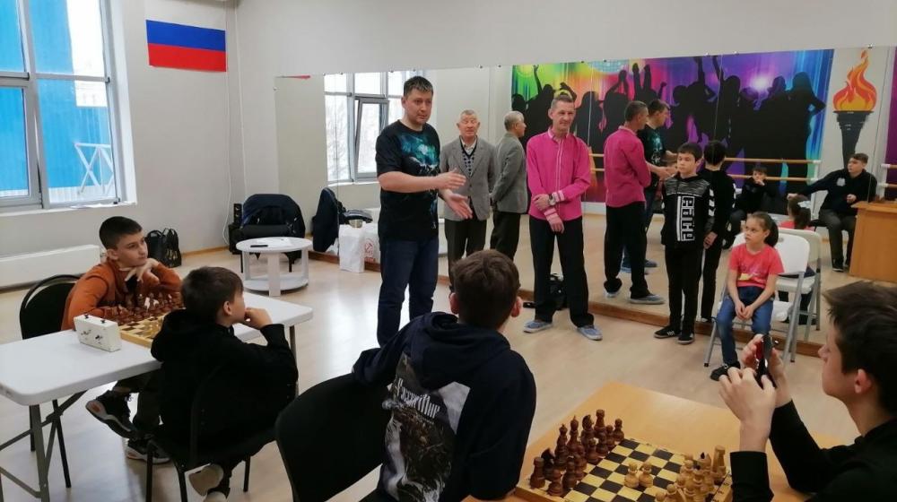 Самарская область. Турнир по шахматам, посвященный дню космонавтики, состоялся в Нефтегорске