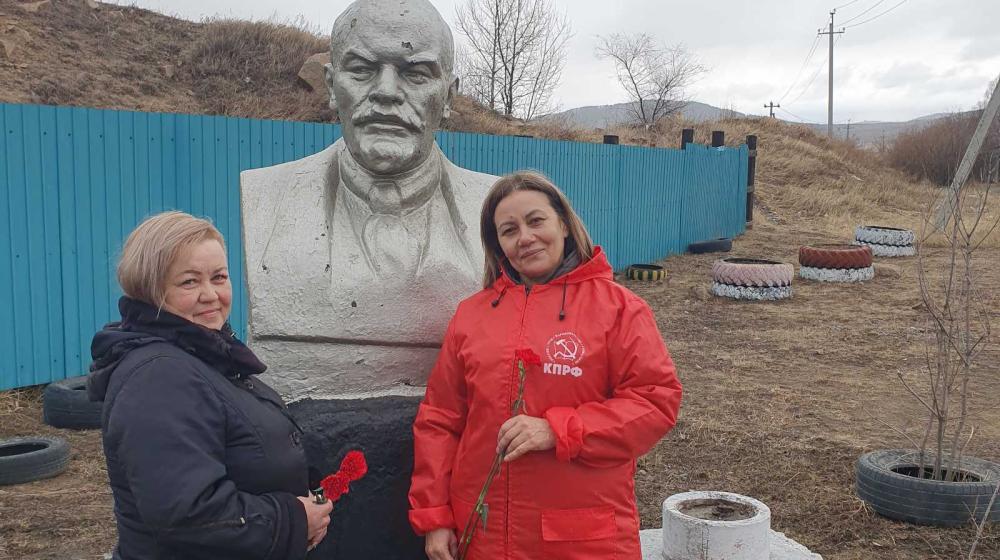 Забайкальцы сохранили бюст Владимира Ленина