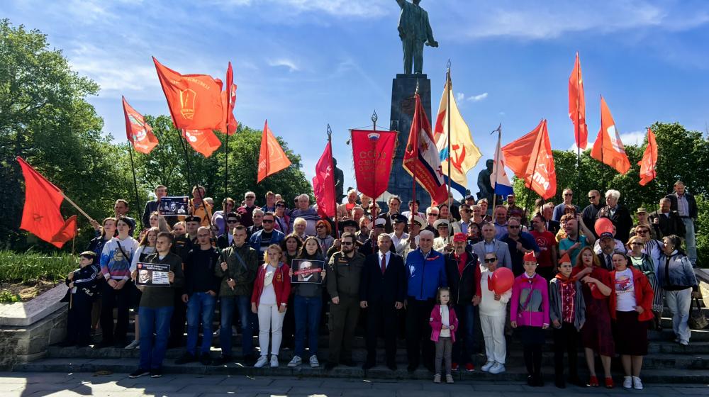 В Севастополе отметили День международной солидарности трудящихся