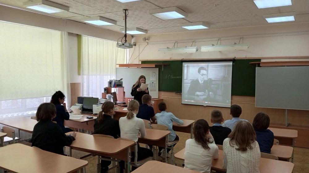 Комсомольцы Свердловской области провели исторический квест для школьников