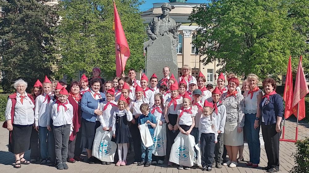 В Великом Новгороде состоялась торжественная пионерская линейка