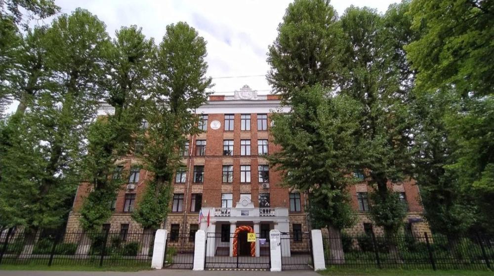 Москва. Народная приемная КПРФ в ВАО. После массовых акций протеста и запросов депутата Обухова доступность образования в Восточном сохранена, но на долго ли...