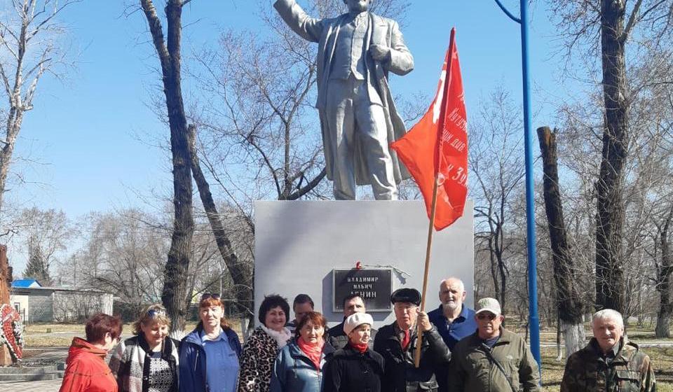 Красный Первомай в городах и районах Приамурья