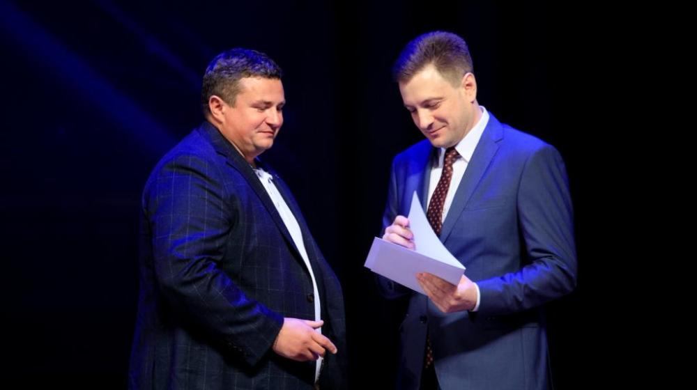 Депутат Госдумы Георгий Камнев поздравил сотрудников Пензенского онкологического диспансера с 80-летием онкологической службы