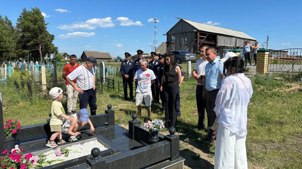 Ульяновская область. При участии КПРФ установлен баннер в честь героя СВО Расима Сеюкова